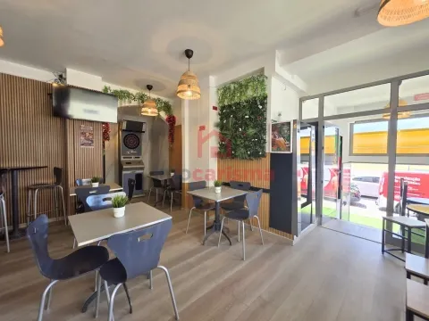 Trespasse "Café Naum" em frente à praia em Aver-o-Mar, Póvoa de Varzim 