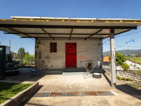 Moradia T1 para Restauro em Roriz, Santo Tirso