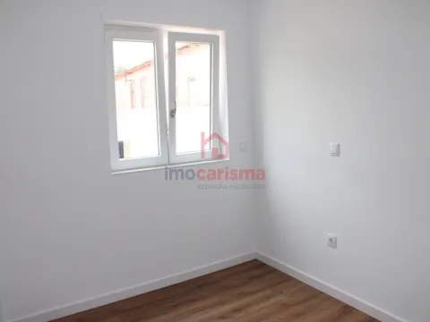 Apartamento T1+1 com Varanda no Coração de Vizela