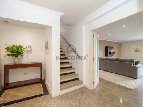 Apartamento T4 DUPLEX