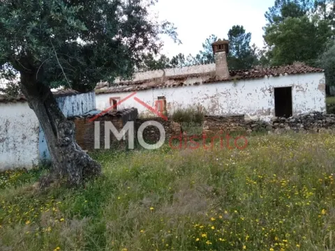 kleiner Landbesitz 2 Schlafzimmer