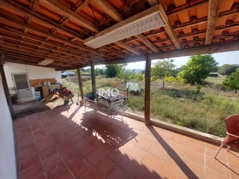 Landbesitz 4 Schlafzimmer