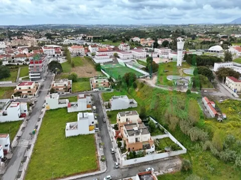 Lote Urbano com área total Implantação de 624 m2, para construção de Prédio