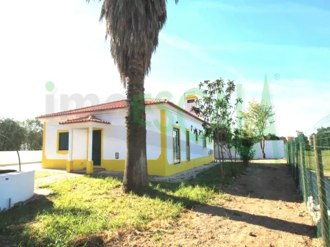 Moradia T3 totalmente remodelada no concelho do Cartaxo