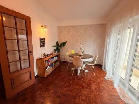 T2 c/ Arrumo junto á Praia