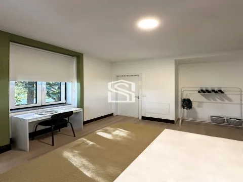 Building >=10 Bedroom