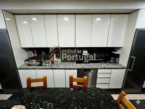 Wohnung 4 Schlafzimmer