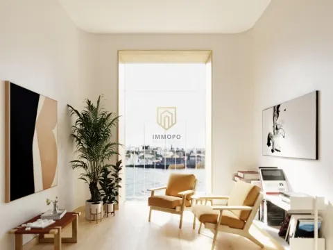 T1 com vistas para o rio e varanda em Vila Nova de Gaia