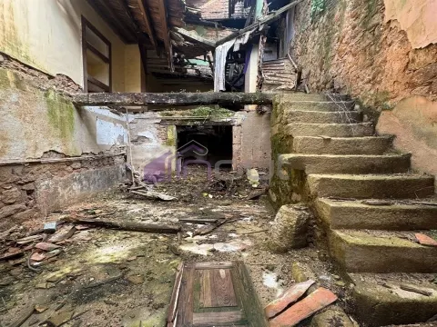  Ruína com Grande Potencial em Penamacor – Oportunidade Única para Criar a Casa dos Seus Sonhos