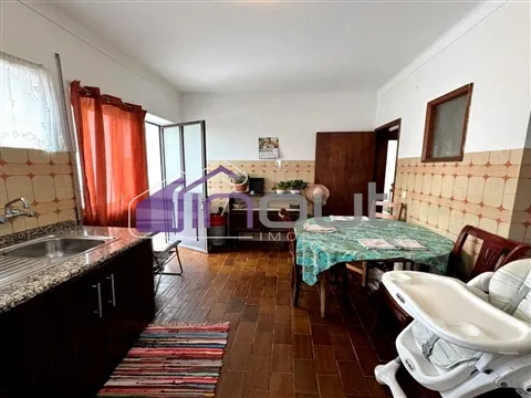 APARTAMENTO T2 + T3 COM SÓTÃO NO CENTRO DE CASTELO BRANCO