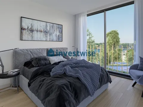 Apartamento T3 De Luxo Com Varanda & 2 Lugares de Garagem