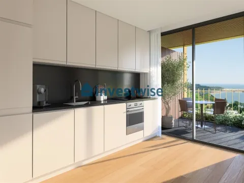 Apartamento T1 De Luxo Com Varanda & 1 Lugar de Garagem