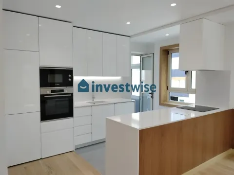 Modern 3 Bedroom Apartment In Foz Do Douro