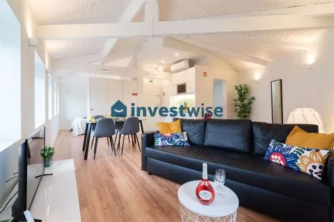 Charming Heritage Building With 4 Studio Units With Airbnb Licence
