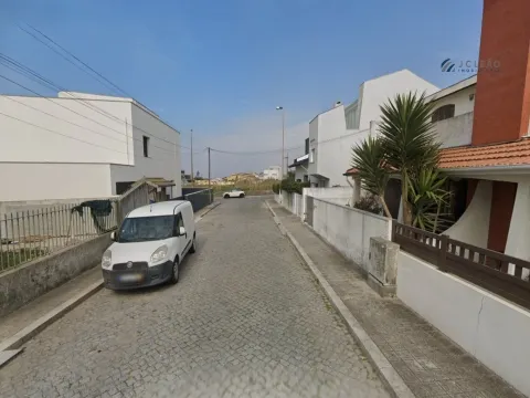 Lote de Terreno Urbano em Lavra, Matosinhos