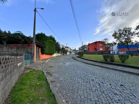 Terreno Urbano para construção Moradia de 4 frentes