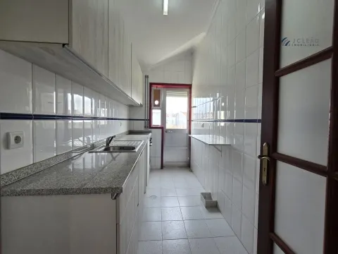 Apartamento T1 para venda em Pedrouços, próximo do Hospital São João.