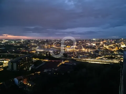 Penthouse T5 Exclusif à Gaia – Luxe et Vues Panoramiques