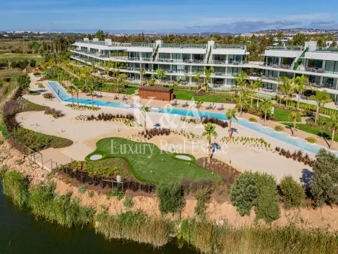 Apartamento T2 Penthouse em condomínio privado de luxo, Vilamoura