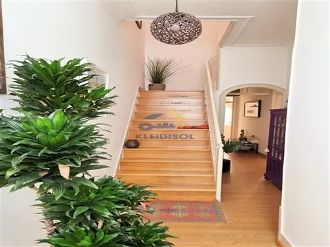 Maison 4 Chambre(s)