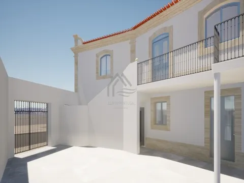 Apartamento T3+1 duplex com varanda - Alcochete