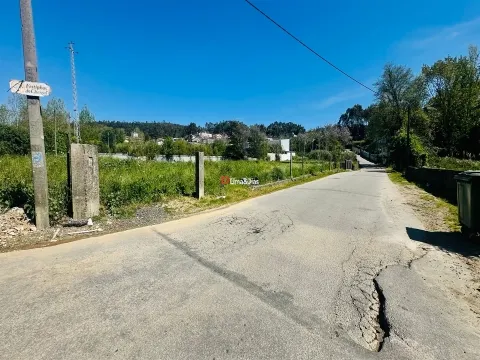 Terreno com 511 m² à Venda | Projeto Aprovado para 2 Moradias