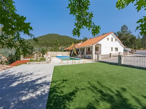 Moradia T4 | Piscina | Vista Rio | Potencial Alojamento Local | Dornes