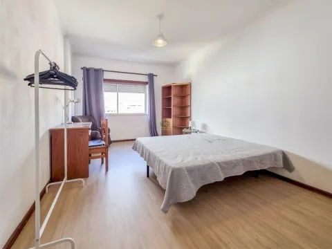 Wohnung 4 Schlafzimmer