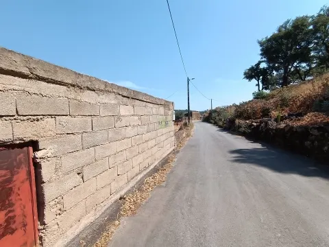 Ländliches Grundstück in Aranhas