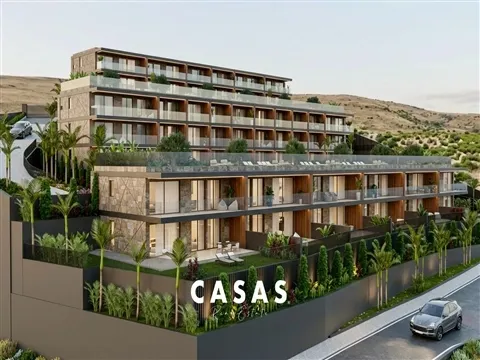 APARTAMENTO T1 com Logradouro privado de 41.60 m² | Funchal, Madeira