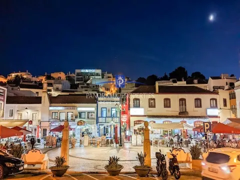 Business Opportunity: Successful Restaurant & 6 B&B Suites In A Prime Location of Ferragudo