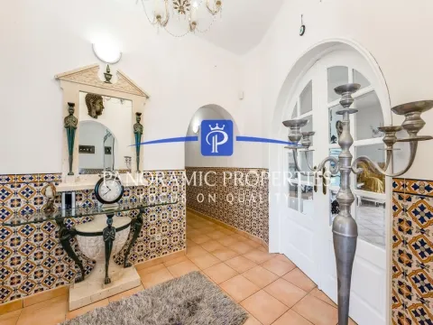 Refined 6-bedroom estate with heated pool, guest annex & 360° countryside vistas