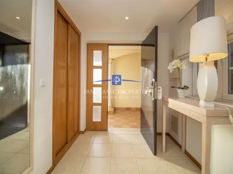 Beautifully styled two-bedroom ground-floor apartment