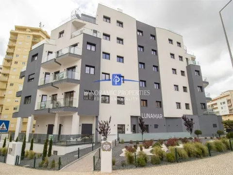 Newly built luxury and modern 2 bedroom apartment