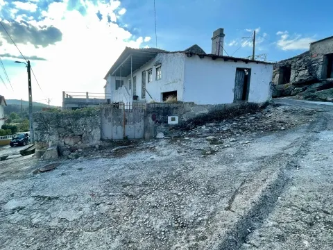 Detached house to restore T2