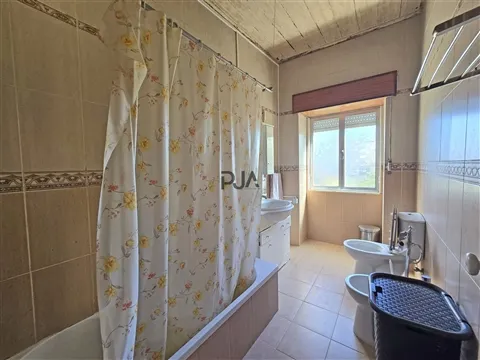 Maison 4 Chambre(s)