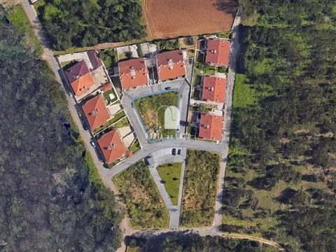 Terrain pour construction à Pedroso | 2 lots – 1.123m²