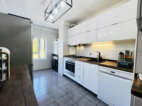 Apartamento T2 Rio Tinto Gondomar com Elevador e Garagem | Varandas Nascente