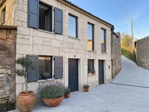 MORADIA T2 A 13 KM COIMBRA JUNTO À SERRA DO CARVALHO