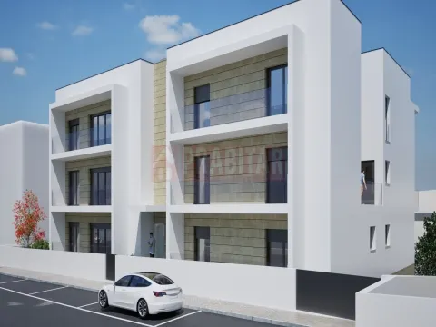 APARTAMENTO T3 NOVO COM GARAGEM E VARANDAS EM S. MARTINHO DO BISPO