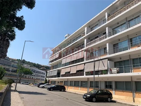 EXCELENTE APARTAMENTO T2 NA QUINTA DA VÁRZEA