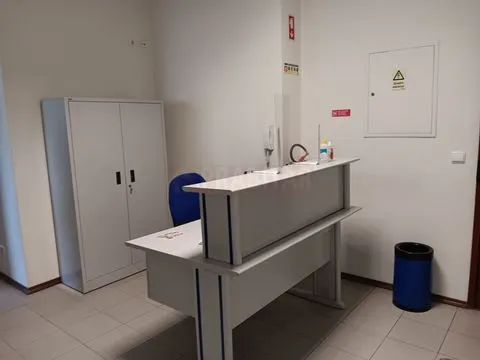 ESCRITÓRIO COM APARCAMENTO EM PLENA BAIXA DE COIMBRA