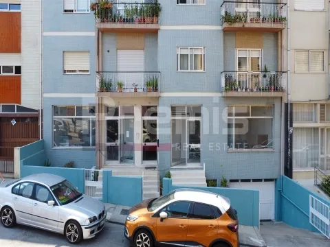Apartamento T1+2 / Rua do Agueiro, Vila Nova de Gaia / Venda/ 215000€
