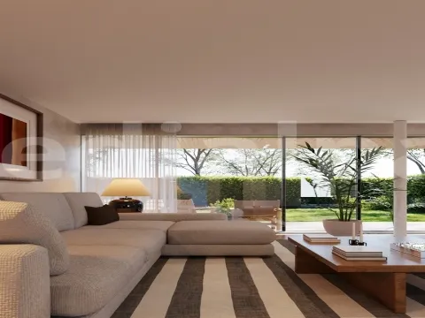 Apartamento T3 com jardim privativo com 214 m2, Boavista