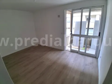 Appartement de 3 chambres entièrement rénové, idéalement situé, Baguim do Monte