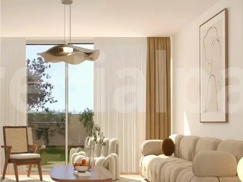 Apartamento T0+1 Duplex com varanda, Centro do Porto