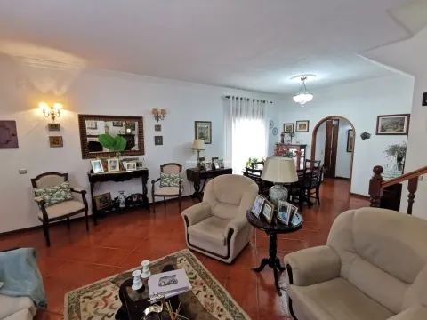 Viviendas Adosadas en barrio 3 habitaciones