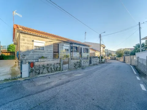 Maison de 2 chambres à vendre à São Torcato