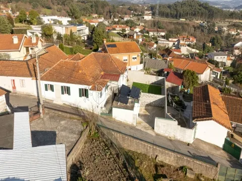 Excelente Oportunidade, Moradia T5 em Lordelo, Guimarães