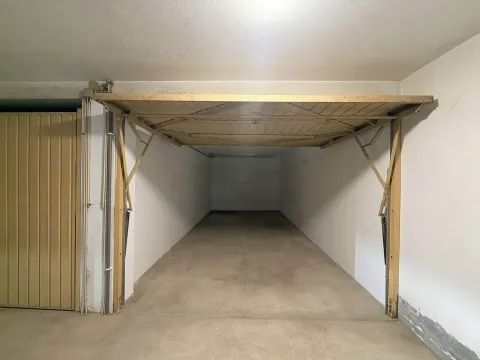 Arrenda-se Garagem na Costa, Guimarães